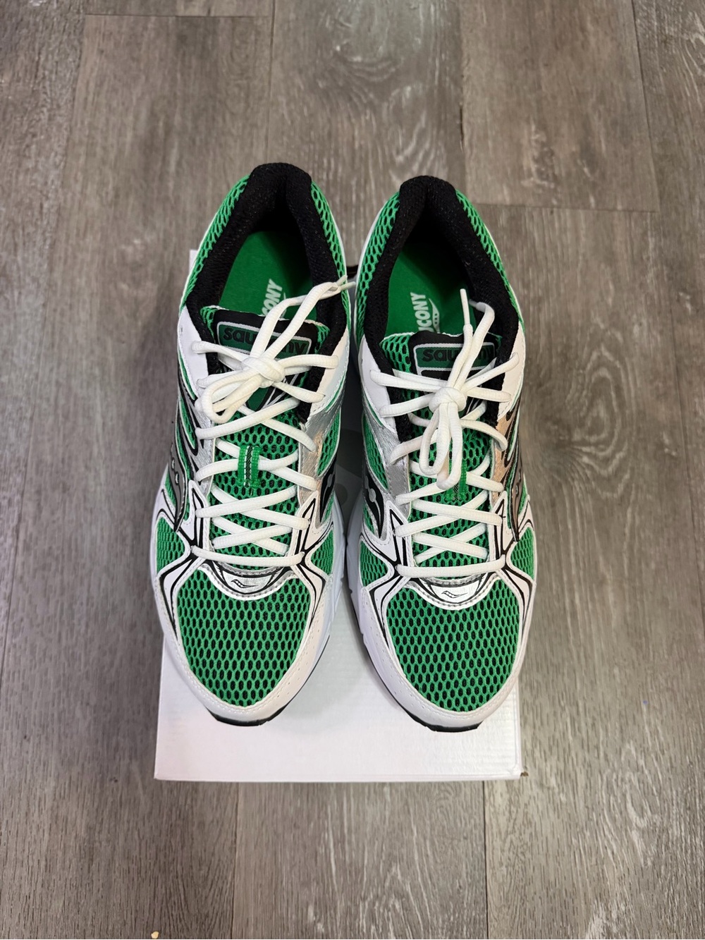 Saucony Men’s Green White and Black Athletic Running Shoes